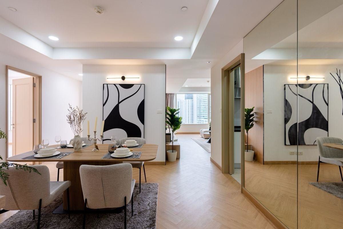 ขายคอนโดสุขุมวิท อโศก ทองหล่อ : ห้องรีโนเวทใหม่พร้อมอยู่ Hampton Thonglor ขนาด 90.15 Sq.m 2 bed 2 bath เพียง 15 MB เท่านั้น !! ติดต่อ 086-795-9997 จิมมี่