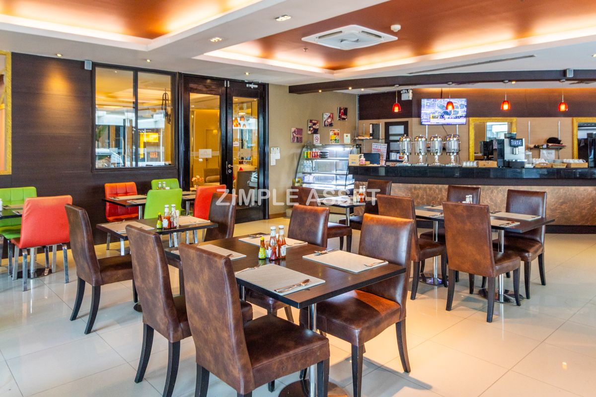 ให้เช่าสุขุมวิท อโศก ทองหล่อ : Line ID : @zimple_asset  เซอร์วิสอพาร์ทเมนท์ใจกลางสุขุมวิท23 อโศก ตกแต่งแบบฟูลเฟอร์นิท มีสระว่ายน้ำ ฟิตเนส ที่จอดรถ และรถบริการส่งที่BTS/MRT สามารถเช่าระยะสั้นได้ 