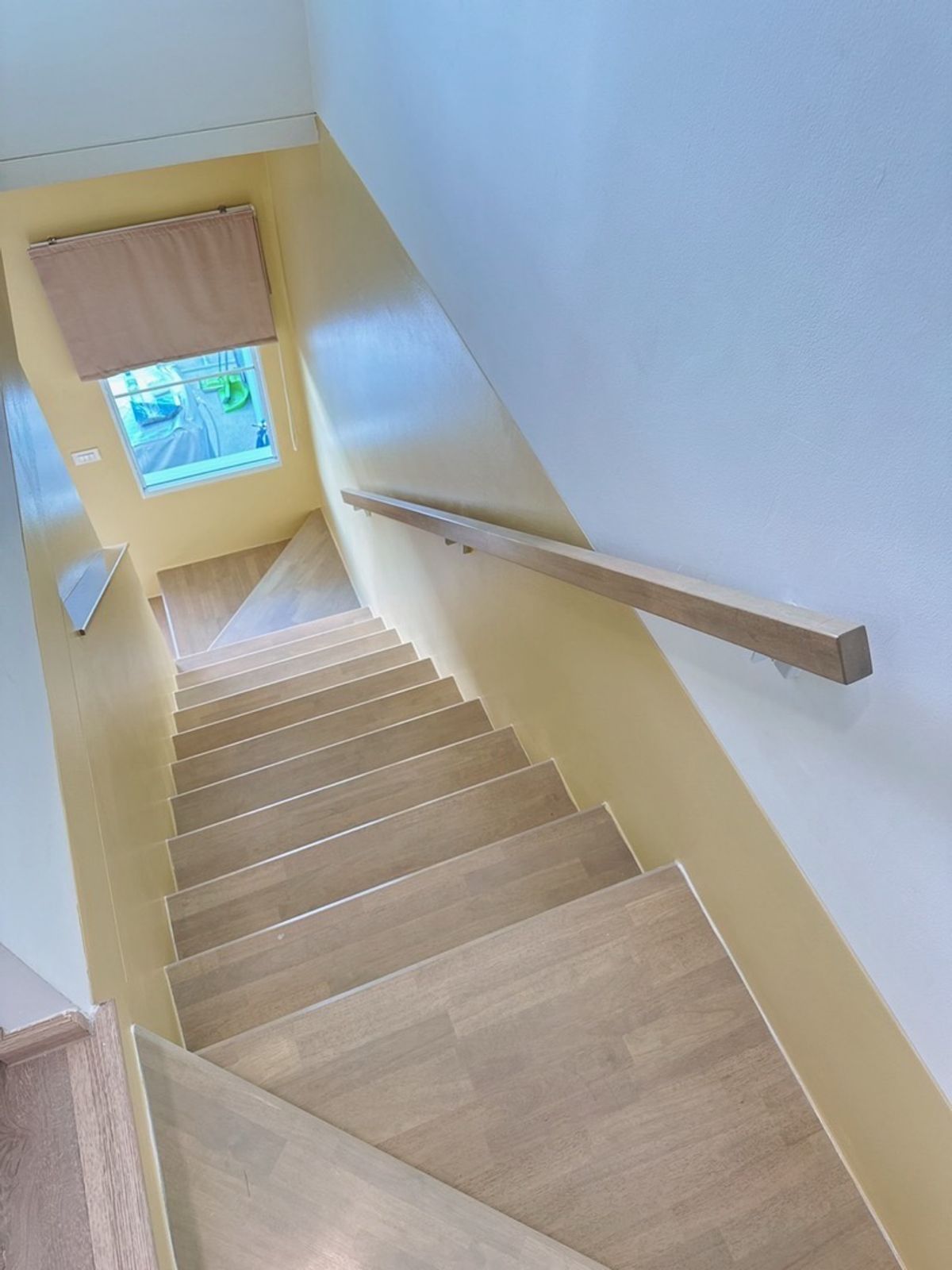 ให้เช่าทาวน์โฮมบางนา แบริ่ง ลาซาล : 💥ForRent💥 Indy Bangna-Ramkhamhang2 🏡 Near Mega Bangna only 10 minutes‼️Free WIFI 🛜 Fully Furnished ✨