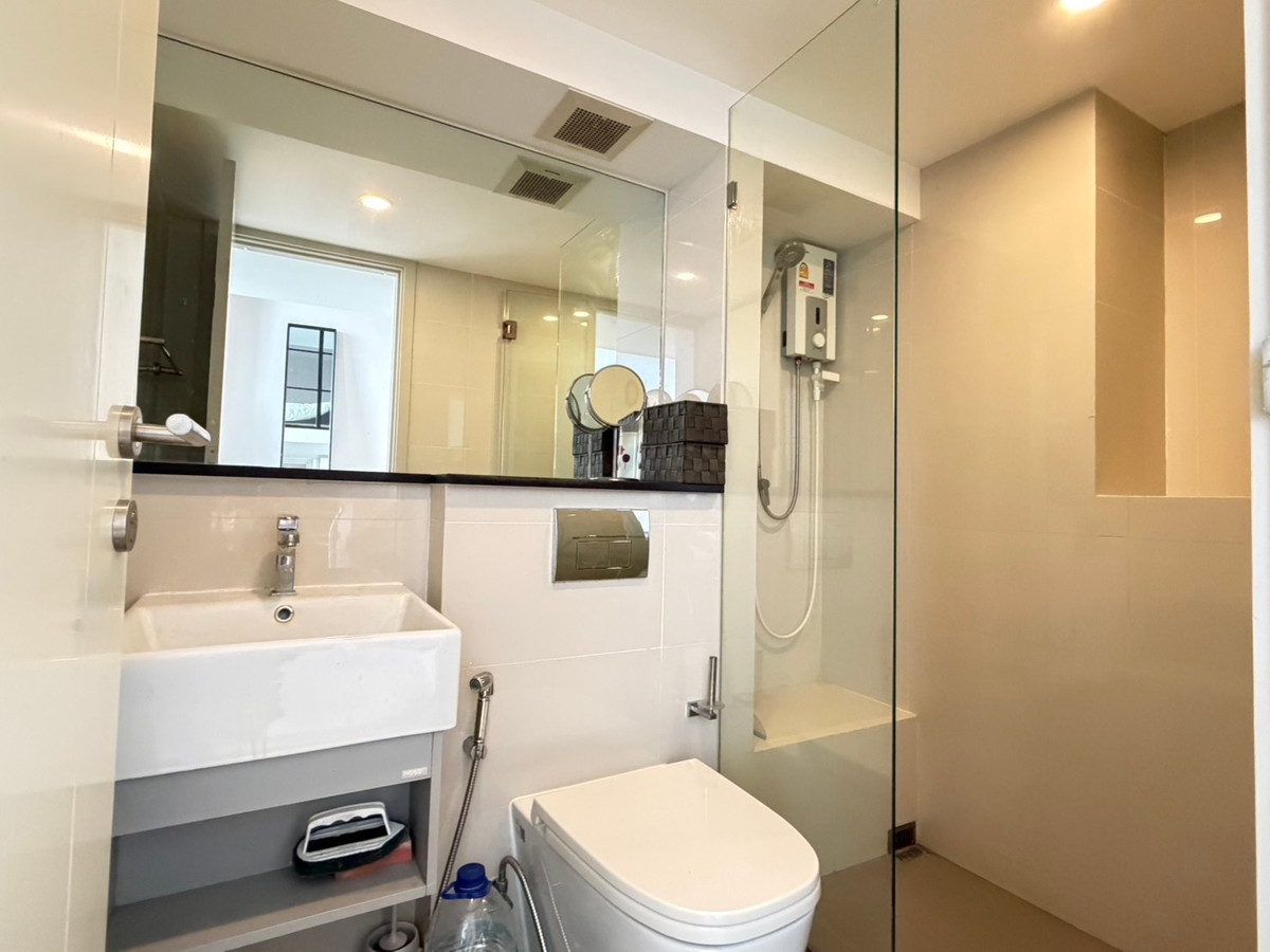 ให้เช่าคอนโดสาทร นราธิวาส : 🏢 For Rent: ไนท์บริดจ์ ไพร์ม สาทร 🛏 ประเภท: 1 ห้องนอน 📏 ขนาด: 44 ตร.ม. 💰 ราคา: 33,000 บาท/เดือน 📍 ทำเล: ใจกลางเมือง เดินทางสะดวก