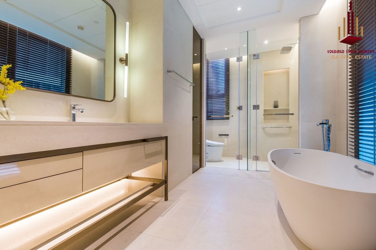 ขายคอนโดวิทยุ ชิดลม หลังสวน : ✨ For Sale: Baan Sindhorn Condo ✨  💰 Only 31,000,000 THB