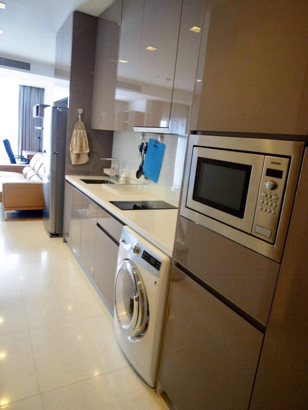 For RentCondoNana, North Nana,Sukhumvit13, Soi Nana : For Rent Condo Hyde Sukhumvit 13 Great Price (S11-0039)