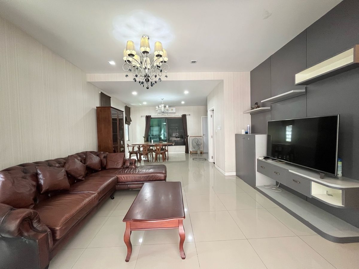 For SaleTownhomeBangna, Bearing, Lasalle : 📣 For sale, 3-story townhome, PLEX Bangna.Selling price 5,800,000 baht