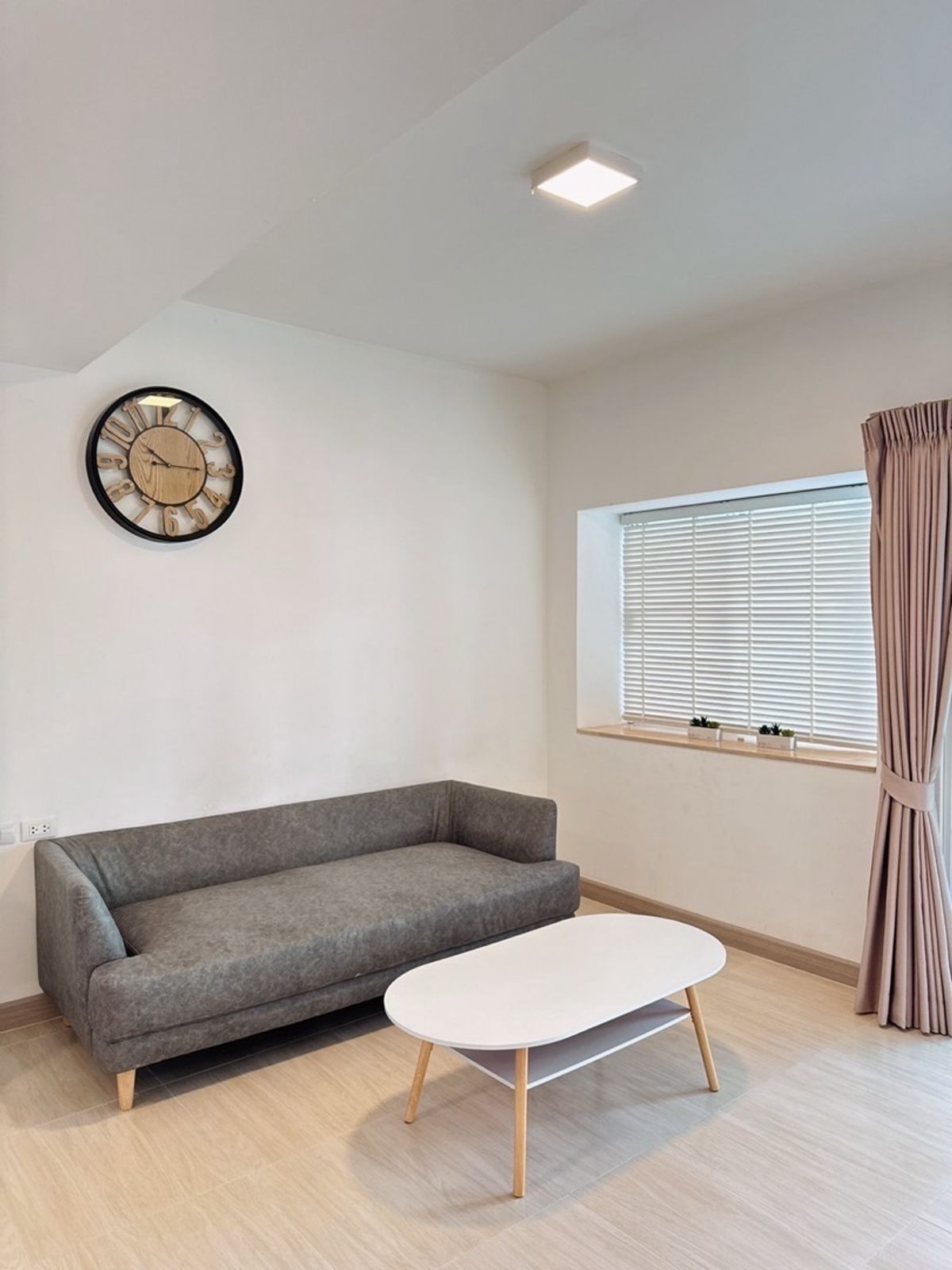 ให้เช่าทาวน์โฮมบางนา แบริ่ง ลาซาล : 💥ForRent💥 Indy Bangna-Ramkhamhang2 🏡 Near Mega Bangna only 10 minutes‼️Free WIFI 🛜 Fully Furnished ✨