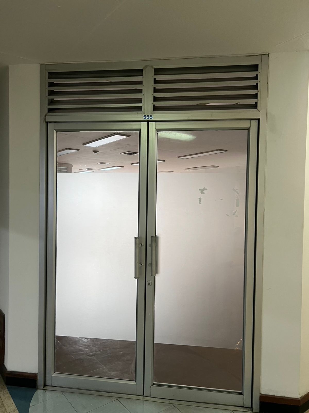 For RentOfficeSilom, Saladaeng, Bangrak : Office near BTS Sala Daeng / MRT Silom near the hospital, school, department store