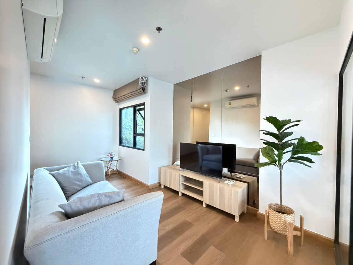 For RentCondoSathorn, Narathiwat : 🏢 Rent: Night Bridge Prime Sathorn 🛏 Type: 1 bedroom 📏 Size: 24 sq.m. 💰 Price: 19,000 baht/month 📍 Location: City center, convenient transportation