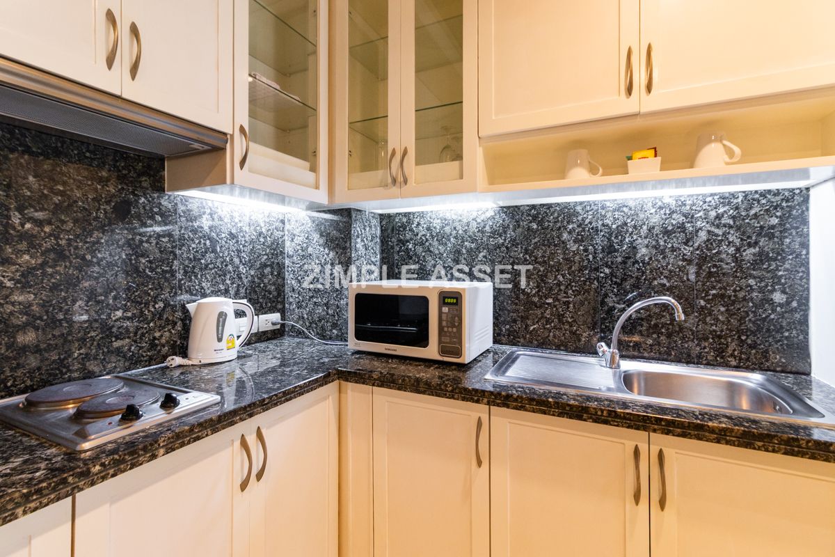 ให้เช่าสุขุมวิท อโศก ทองหล่อ : Line ID : @zimple_asset  เซอร์วิสอพาร์ทเมนท์ใจกลางสุขุมวิท23 อโศก ตกแต่งแบบฟูลเฟอร์นิท มีสระว่ายน้ำ ฟิตเนส ที่จอดรถ และรถบริการส่งที่BTS/MRT สามารถเช่าระยะสั้นได้ 