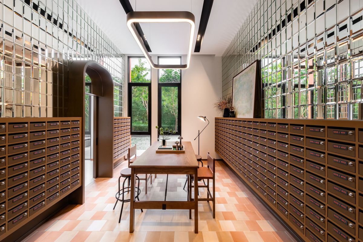 For SaleCondoWongwianyai, Charoennakor : 🎉 Best Deal! FLO by Sansiri 1-Bedroom unit starting from THB 𝟐.𝟔𝟗 MB* Guaranteed Exclusive Discounts + VIP Privileges 📱 092-808-8899