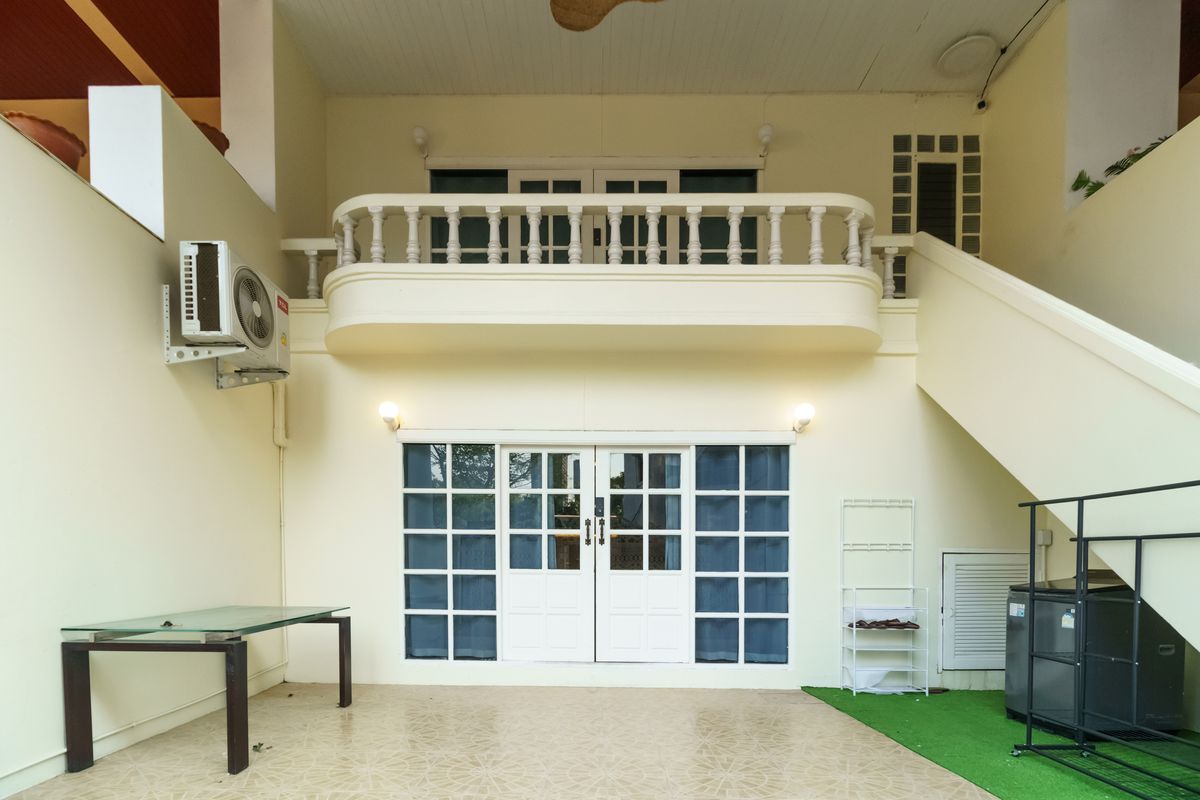 For RentTownhomeSukhumvit, Asoke, Thonglor : Modern Townhouse in Thonglor, Ideal for Residential Living or Business Use ** NO CO-AGENT ** 