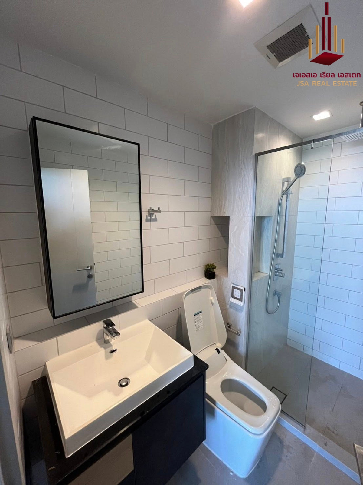 ให้เช่าคอนโดสะพานควาย จตุจักร : ✨ For Rent: The Line Jatujak - Mochit Condo ✨  💰 Only 17,000 THB/month