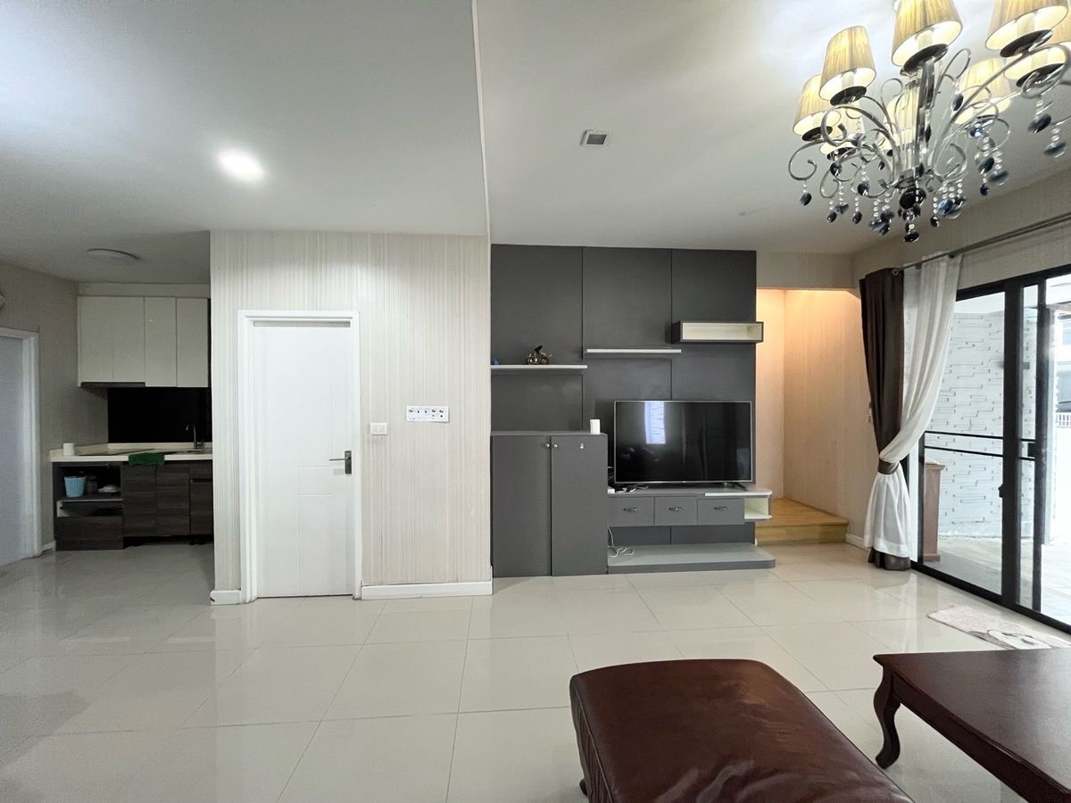 For SaleTownhomeBangna, Bearing, Lasalle : 📣 For sale, 3-story townhome, PLEX Bangna.Selling price 5,800,000 baht