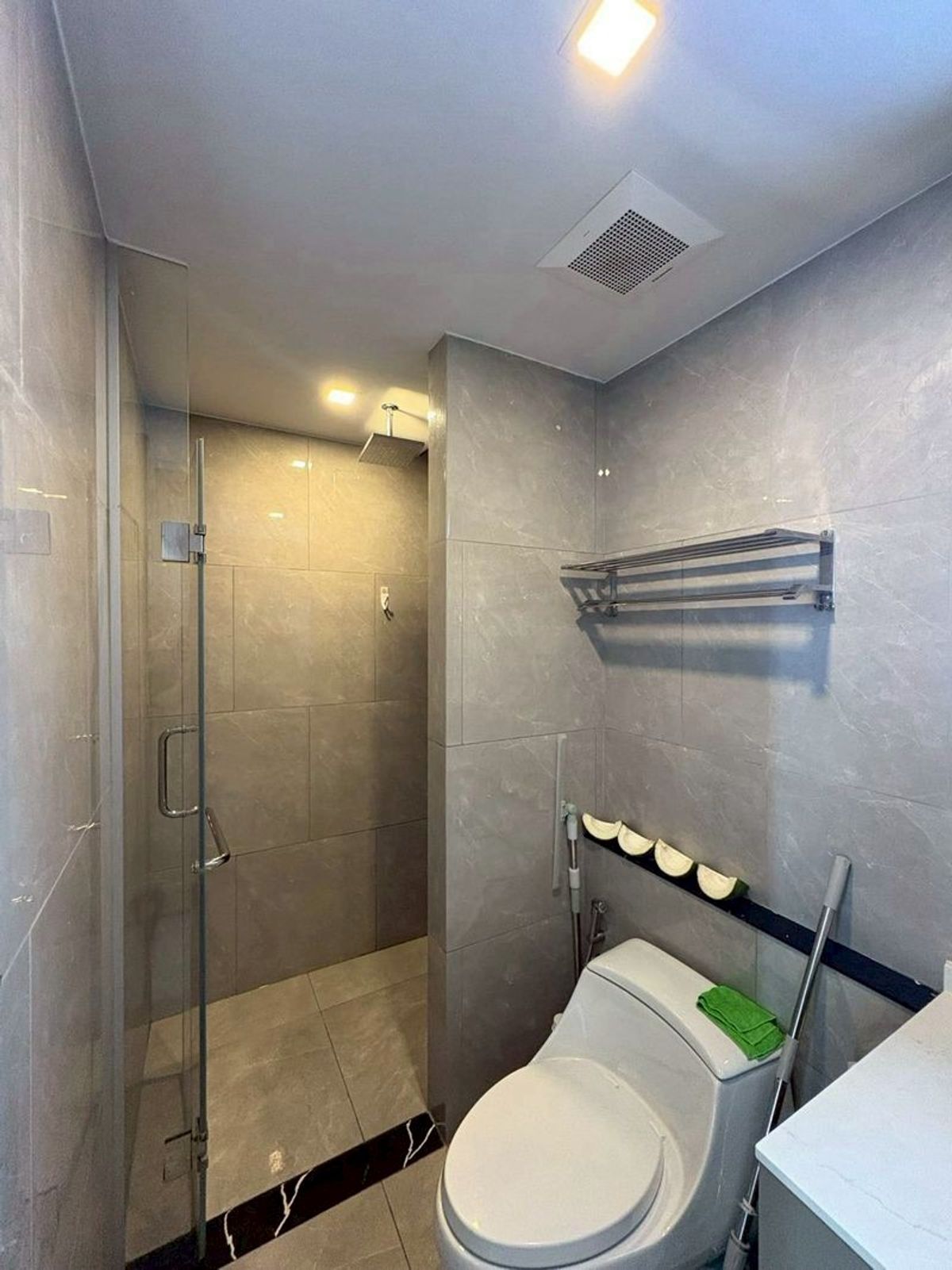 For RentCondoRama9, Petchburi, RCA : ✅ O9F120 ✅ Line : @p2nproperty