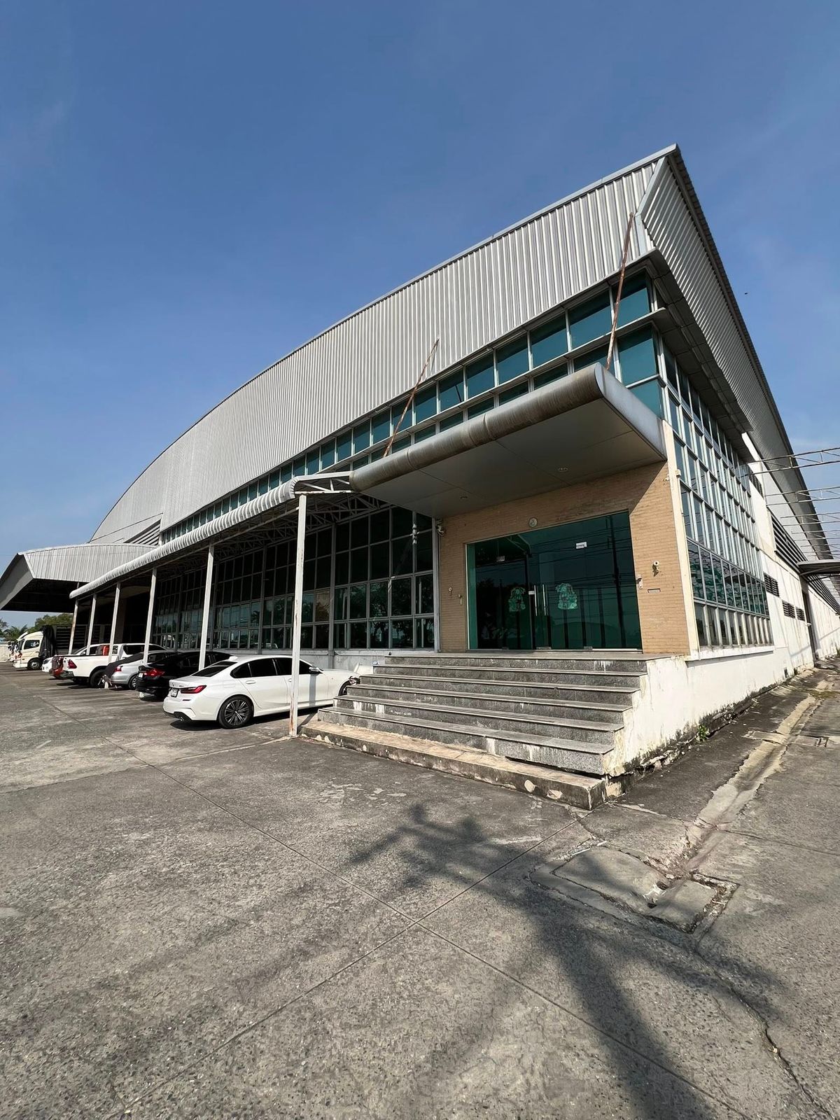 For RentFactoryNonthaburi, Bang Yai, Bangbuathong : For rent-selling warehouses/office, Khlong Kwang Subdistrict, Sai Noi District, Nonthaburi area 12 rai