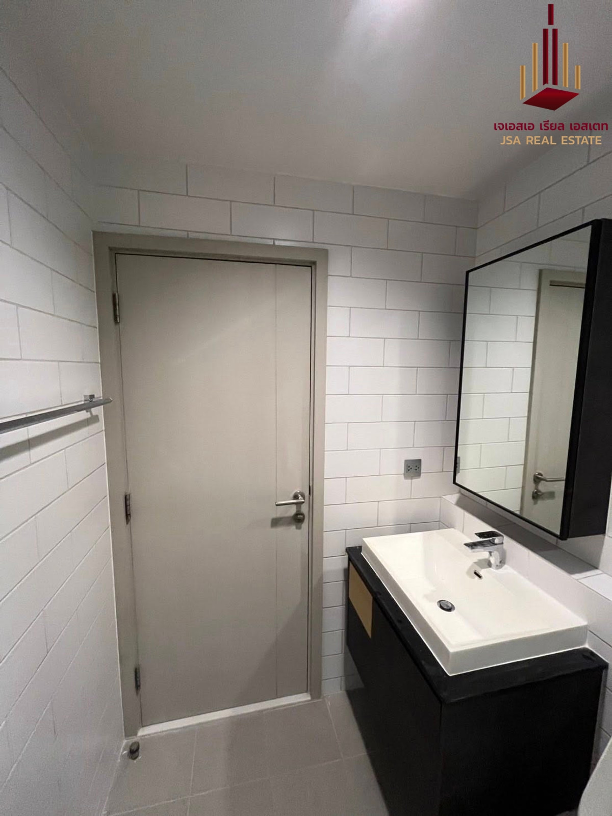 ให้เช่าคอนโดสะพานควาย จตุจักร : ✨ For Rent: The Line Jatujak - Mochit Condo ✨  💰 Only 17,000 THB/month