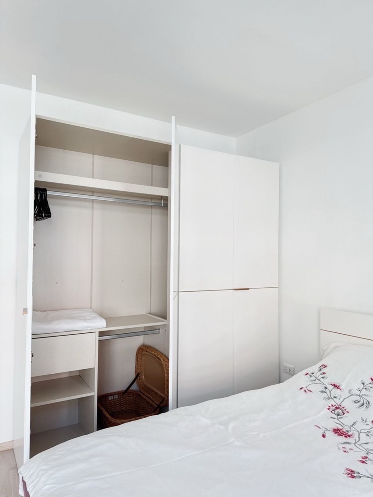 ให้เช่าทาวน์โฮมบางนา แบริ่ง ลาซาล : 💥ForRent💥 Indy Bangna-Ramkhamhang2 🏡 Near Mega Bangna only 10 minutes‼️Free WIFI 🛜 Fully Furnished ✨