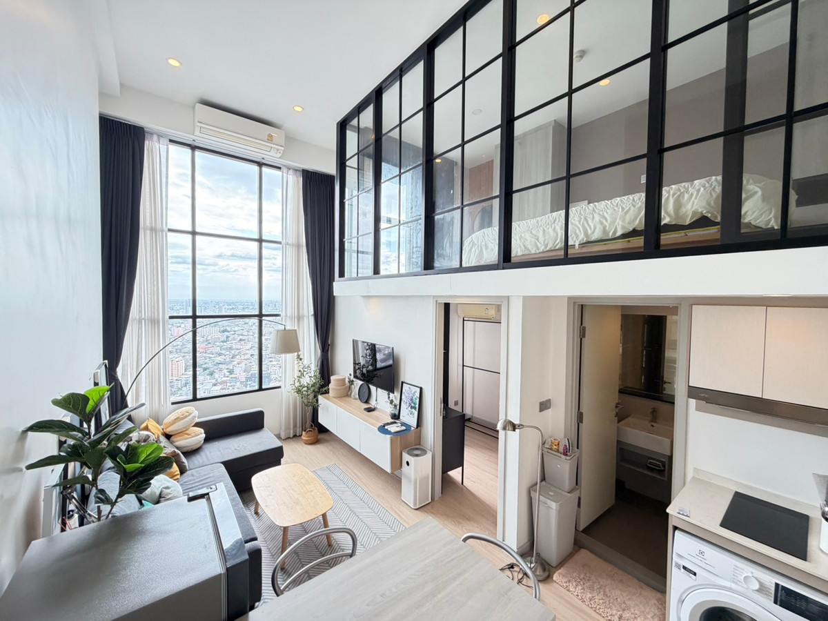 For RentCondoSathorn, Narathiwat : 🏢 Rent: Night Bridge Prime Sathorn 🛏 Type: 1 bedroom 📏 Size: 24 sq.m. 💰 Price: 19,000 baht/month 📍 Location: City center, convenient transportation