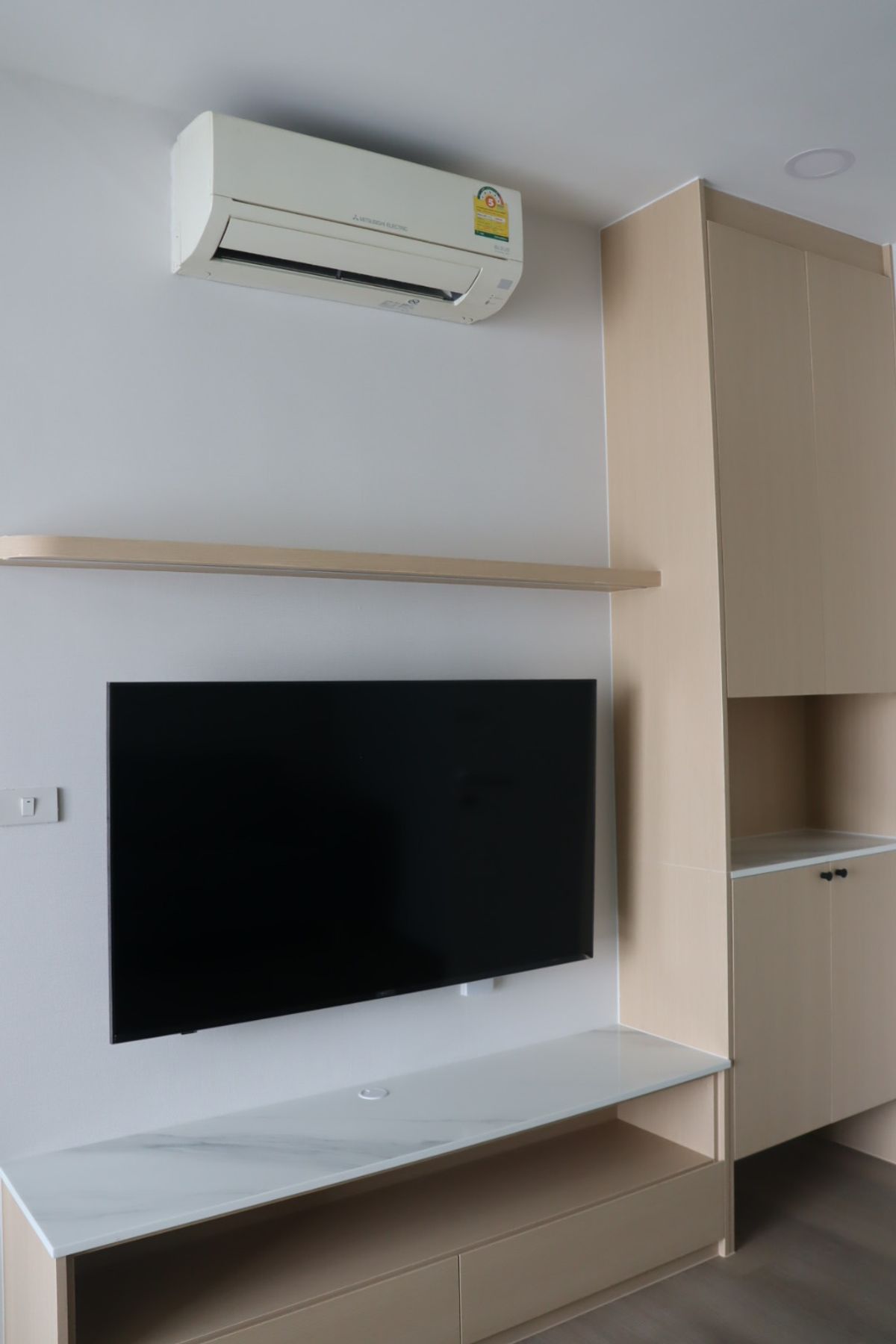 ให้เช่าคอนโดเกษตรศาสตร์ รัชโยธิน : ให้เช่า คอนโด พรีมิโอ วีโทร 🔥🔥🔥ขนาด 32 ตรม เฟอร์บิวท์อิน ห้องรีโนเวทใหม่เอี่ยม สวยกริบ ทิศตะวันออก