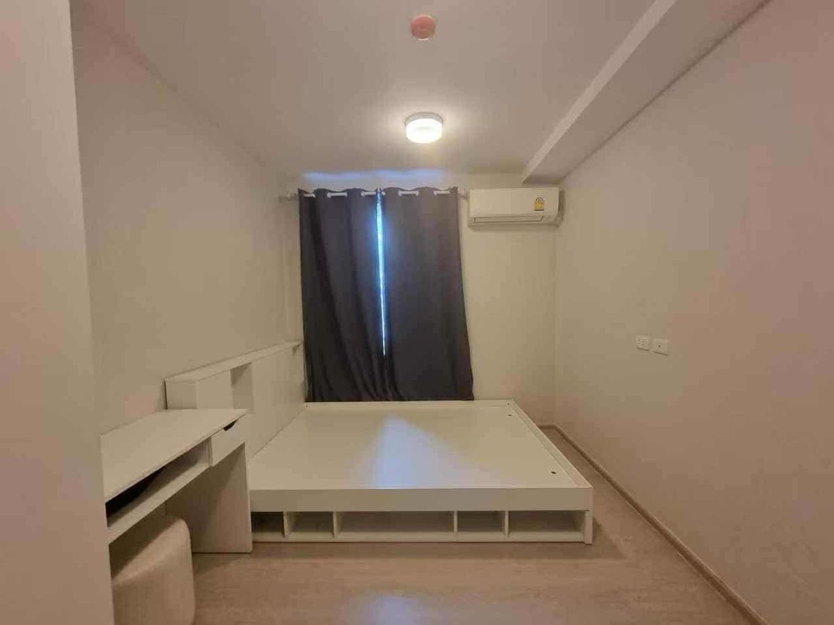 ให้เช่าคอนโดรามคำแหง หัวหมาก : ว่าง(สิ้นเดือนกันยายน) รับจอง ให้เช่า คอนโด Plum Condo Ram 60 Interchange (พลัม คอนโด ราม 60 อินเตอร์เชนจ์) ขนาดห้อง : 27 ตร.ม ชั้น : 2 ตึก/อาคาร : G ราคา : 7,500 บาท สถานที่ใกล้เคียง : แยกลำสาลี
