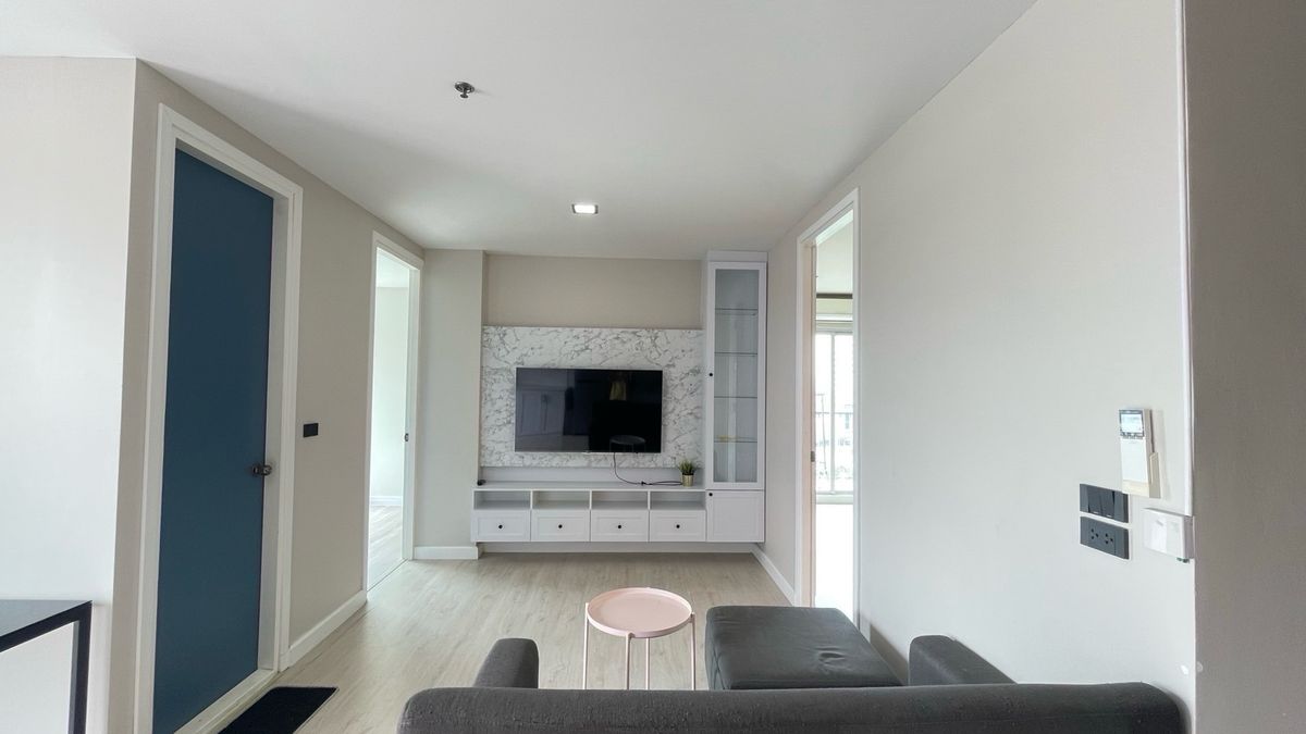 For RentCondoPattanakan, Srinakarin : Rent The Parkland Srinakarin (The Parkland Srinakarin)  🛏️ 2 bedrooms 🛁 2 bathrooms 🛋️ 1 living room size 66 sqm. Floor 8, B ⛲️ City View ✨ Price 17,000 baht ✨ There is a real video 📸