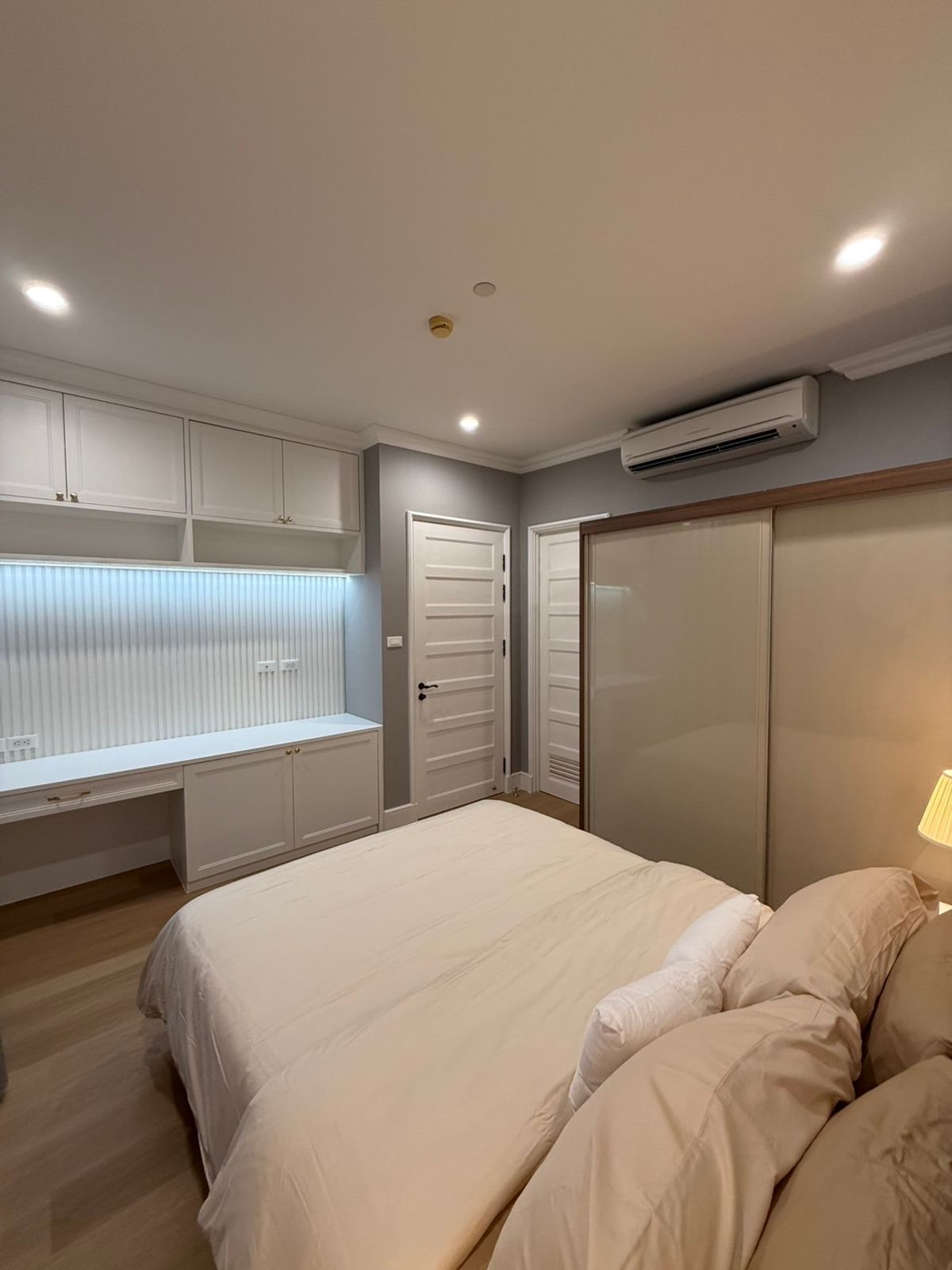 ให้เช่าคอนโดสุขุมวิท อโศก ทองหล่อ : Condo Aguston Sukhumvit 22 for rent 151 Sq.m (S03-2072) 