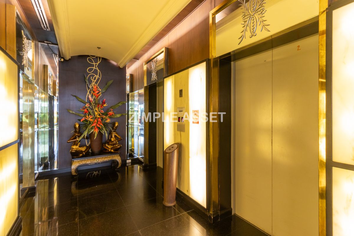 ให้เช่าสุขุมวิท อโศก ทองหล่อ : Line ID : @zimple_asset  เซอร์วิสอพาร์ทเมนท์ใจกลางสุขุมวิท23 อโศก ตกแต่งแบบฟูลเฟอร์นิท มีสระว่ายน้ำ ฟิตเนส ที่จอดรถ และรถบริการส่งที่BTS/MRT สามารถเช่าระยะสั้นได้ 