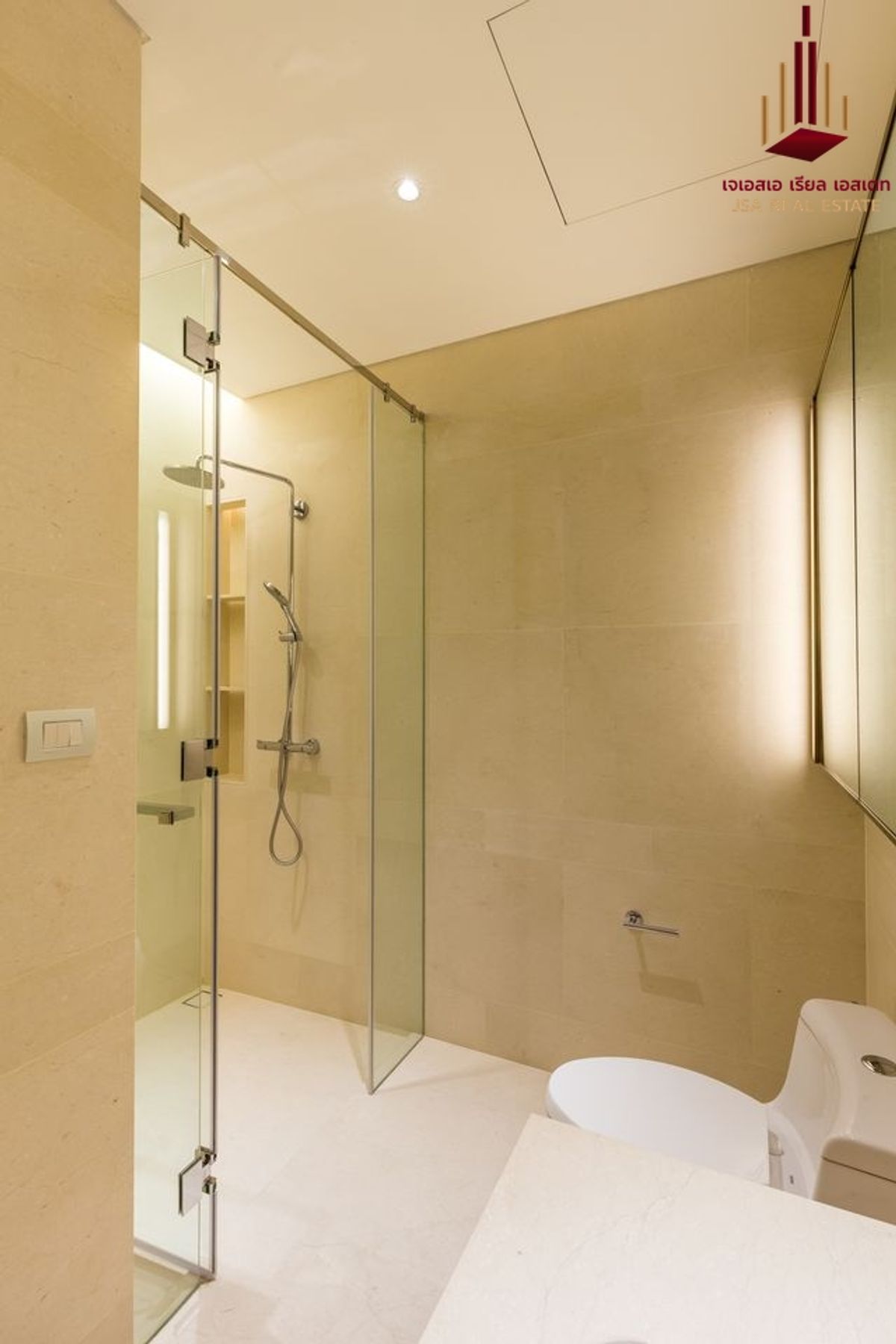 ขายคอนโดวิทยุ ชิดลม หลังสวน : ✨ For Sale: Baan Sindhorn Condo ✨  💰 Only 31,000,000 THB