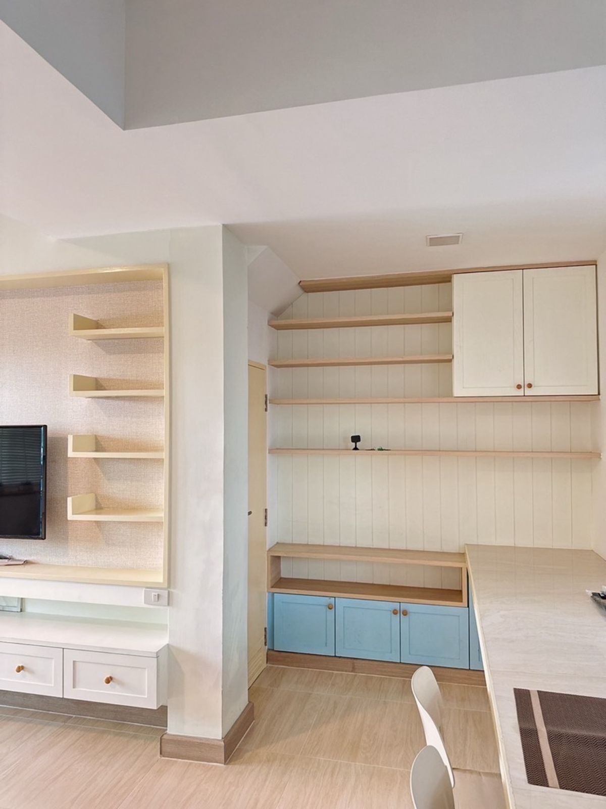 ให้เช่าทาวน์โฮมบางนา แบริ่ง ลาซาล : 💥ForRent💥 Indy Bangna-Ramkhamhang2 🏡 Near Mega Bangna only 10 minutes‼️Free WIFI 🛜 Fully Furnished ✨