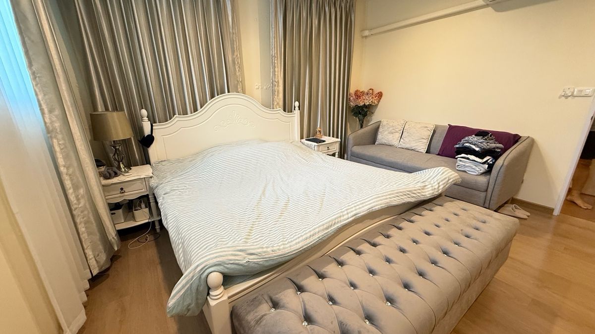 For SaleHouseBang Sue, Wong Sawang, Tao Pun : 🏡 Single house for sale Beautiful, angelic condition, Prachachuen Soi 6 (Soi Chotisati), 16.9 million baht. ✨ Big house, warm atmosphere. Ready to move in immediately.📍 Good location, convenient travel, near Prachachuen. Details of the house	• Land si