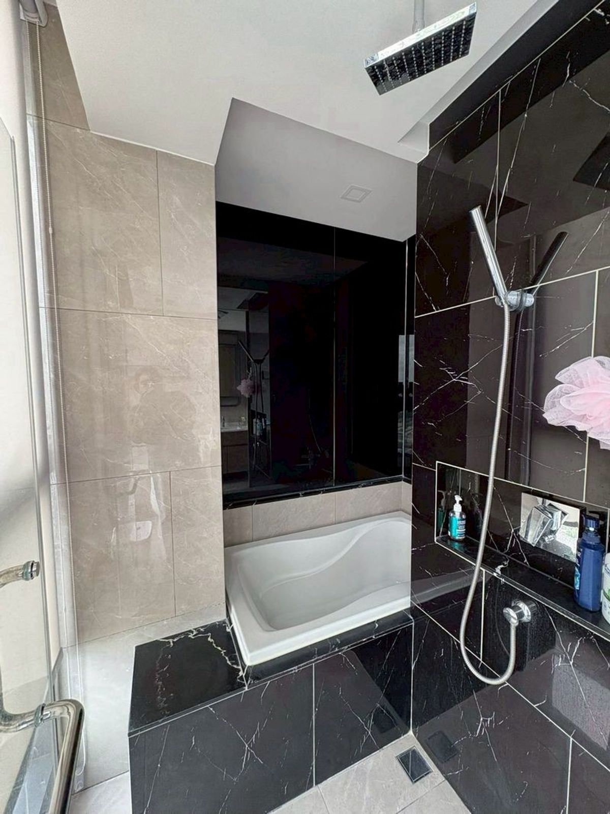 For RentCondoRama9, Petchburi, RCA : ✅ O9F120 ✅ Line : @p2nproperty