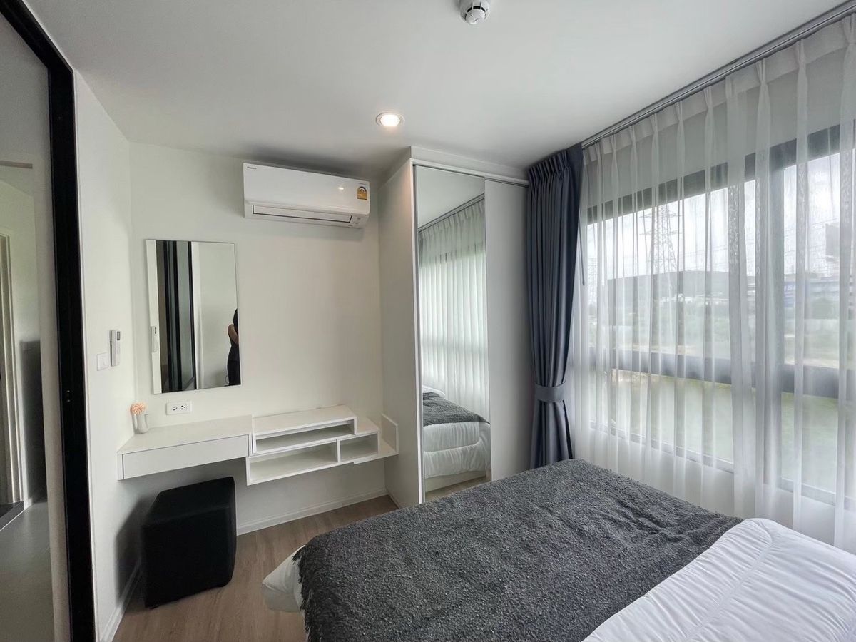 For RentCondoPattanakan, Srinakarin : Icondo Active Phatthanakan, 3rd floor, price 11,000 baht, beautiful new room, ready to stay