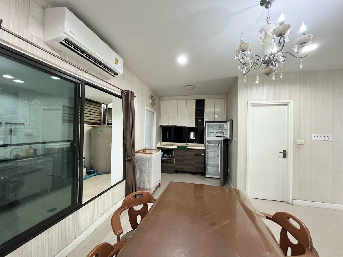 For SaleTownhomeBangna, Bearing, Lasalle : 📣 For sale, 3-story townhome, PLEX Bangna.Selling price 5,800,000 baht