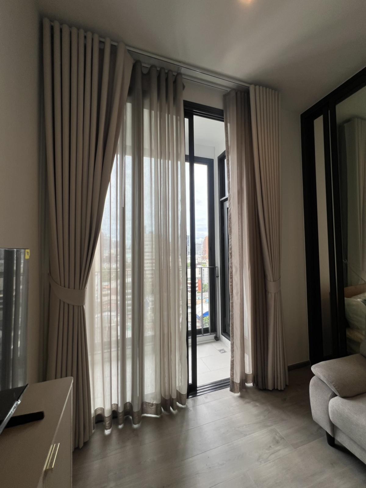 For RentCondoWitthayu, Chidlom, Langsuan, Ploenchit : Luxurious in the heart of the city! 3 bedrooms, 4 bathrooms at Athenee ResidenceOnly 140,000 Baht/month near BTS Phloen Chit, convenient for every lifestyle!