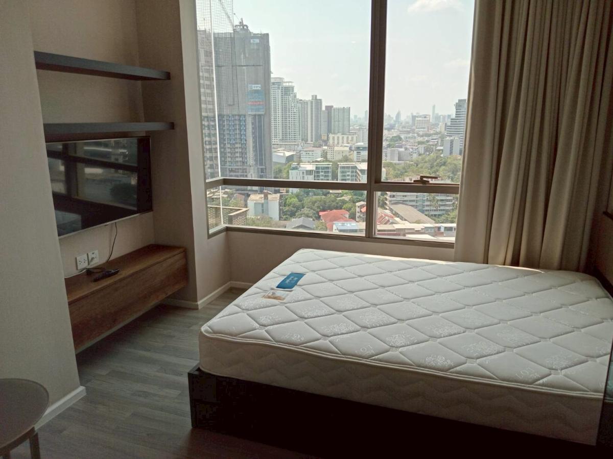 ขายคอนโดอ่อนนุช อุดมสุข : 03/04/2026, รวมค่าโอน# ⭐ The Room สุขุมวิท 69 - ห้องสวย 35ตรม. ใกล้ BTS พระโขนงเพียง 5.2ล้าน! 0642748883