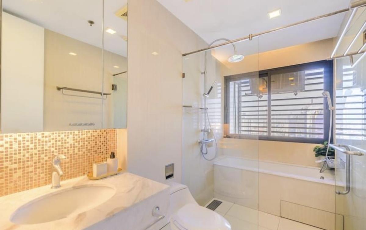 ขายคอนโดพระราม 9 เพชรบุรีตัดใหม่ RCA : 03/04/2026, รวมค่าโอนคอนโดหรู 2 ห้องนอน ใจกลางเพชรบุรี 
Circle Living Prototype พร้อมอยู่ ราคาพิเศษ! 0642748883