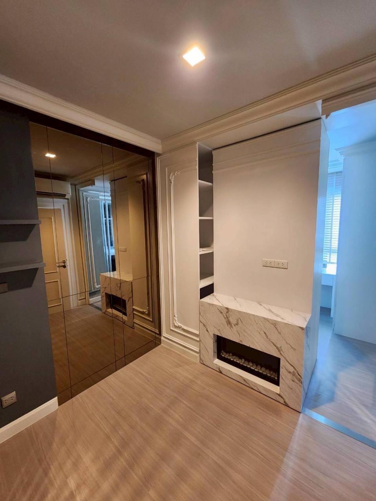 ขายคอนโดพระราม 9 เพชรบุรีตัดใหม่ RCA : 03/04/2026, รวมค่าโอนLife Asoke-Rama 9 | 1 ห้องนอน 36 ตร.ม. ใกล้ BTS/MRT พระราม 9 
เพียง 4.59 ลบ. พร้อมสวนสวยและฟิตเนสครบ! 0642748883