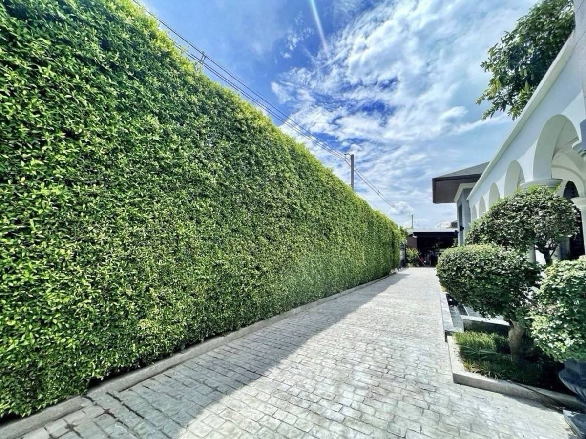 For SaleHouseChaengwatana, Muangthong : House for sale, Muang Thong Thani 354 meters. Project 5 Building by yourself 1,109 sqm. Chaeng Watthana