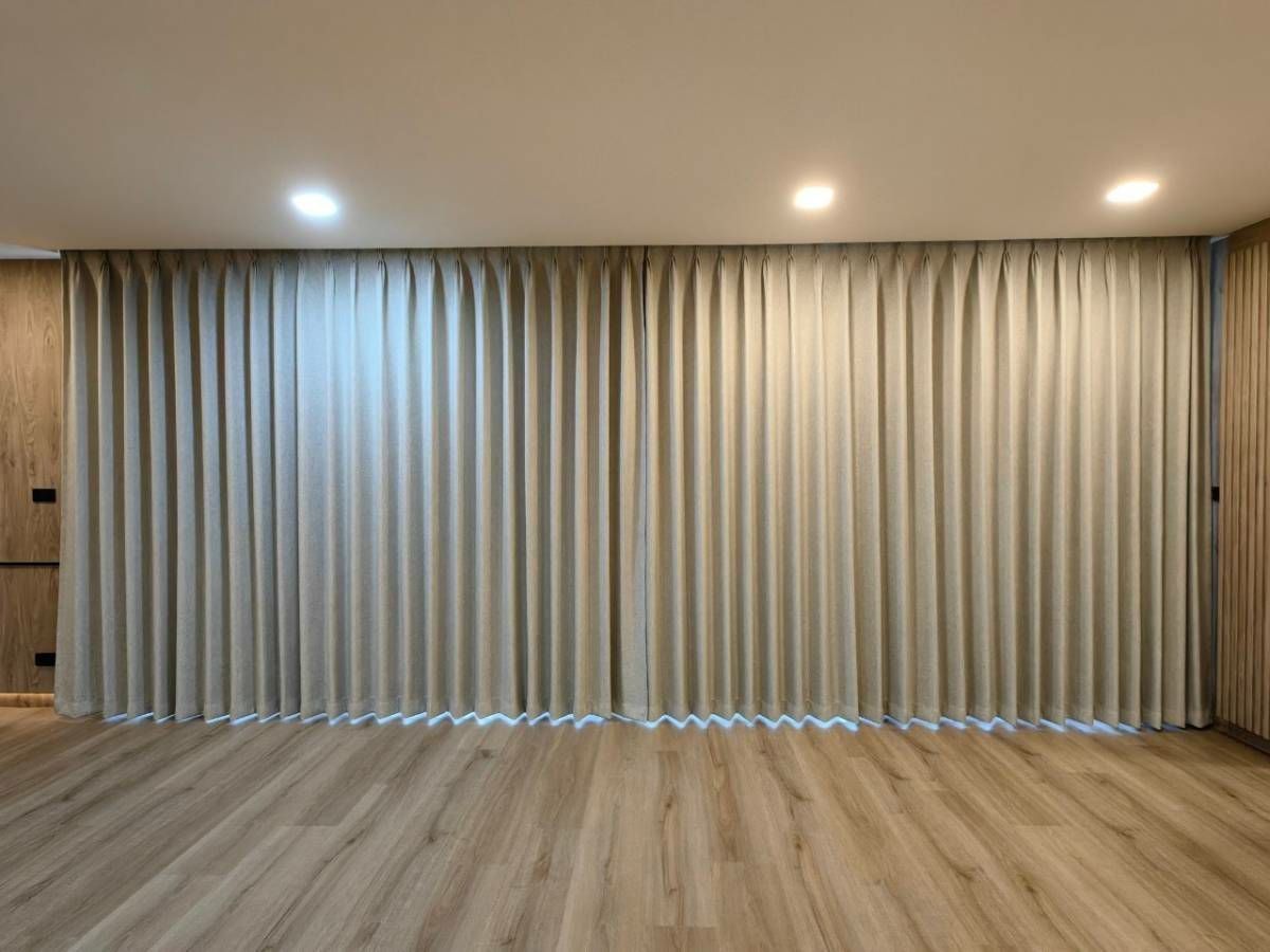 ขายคอนโดวิทยุ ชิดลม หลังสวน : Rare item!! คอนโดคุณภาพดี old money ใจกลางหลังสวน ทำเลซอยสมคิด ห้องสวย Newly renovated ทั้งห้อง วิวโล่งร่มรื่น✨Somkid Gardens✨3 ห้องนอน 3 ห้องน้ำ ขนาด 252 ตร.ม ใกล้ BTS / MRT ชิดลม (0.5 กม.) Tel.0982645161 