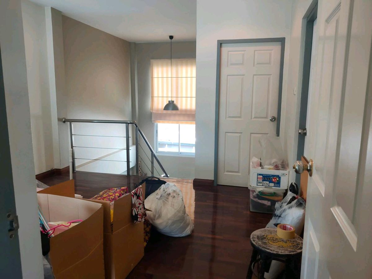 ขายบ้านปิ่นเกล้า จรัญสนิทวงศ์ : ขายถูก บ้านเดี่ยว จรัญ 12 ใกล้ MRT จรัญ 13  แบบเดินได้ ห่างแค่ 500 ม.