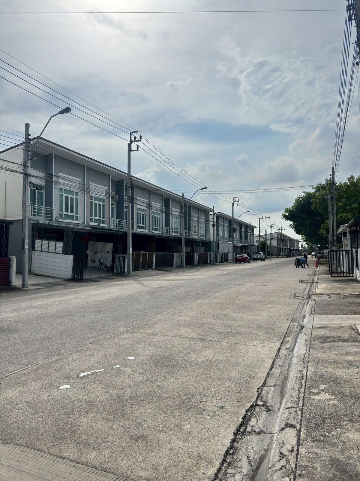 For SaleTownhomeSamut Prakan,Samrong : Selling queues, DISTO GASTO, King Kaew-Suvarnabhumi, Airport Link, Lat Krabang, Suvarnabhumi Airport