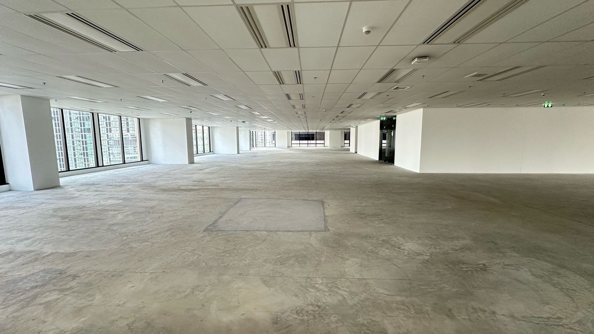 ให้เช่าสำนักงานสาทร นราธิวาส : ให้เช่าสำนักงาน 1270 ตร.ม. ย่านสาทร ใกล้ BTS และ MRT