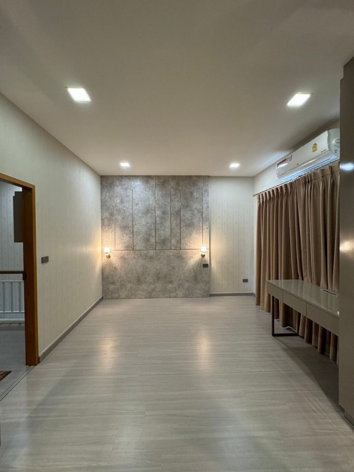 ขายทาวน์โฮมลาดกระบัง สุวรรณภูมิ : ขาย ทาวน์โฮม ใกล้ ถนน กรุงเทพกรีฑา พระราม9, Airport Link ลาดกระบัง ,สนามบินสุวรรณภูมิ