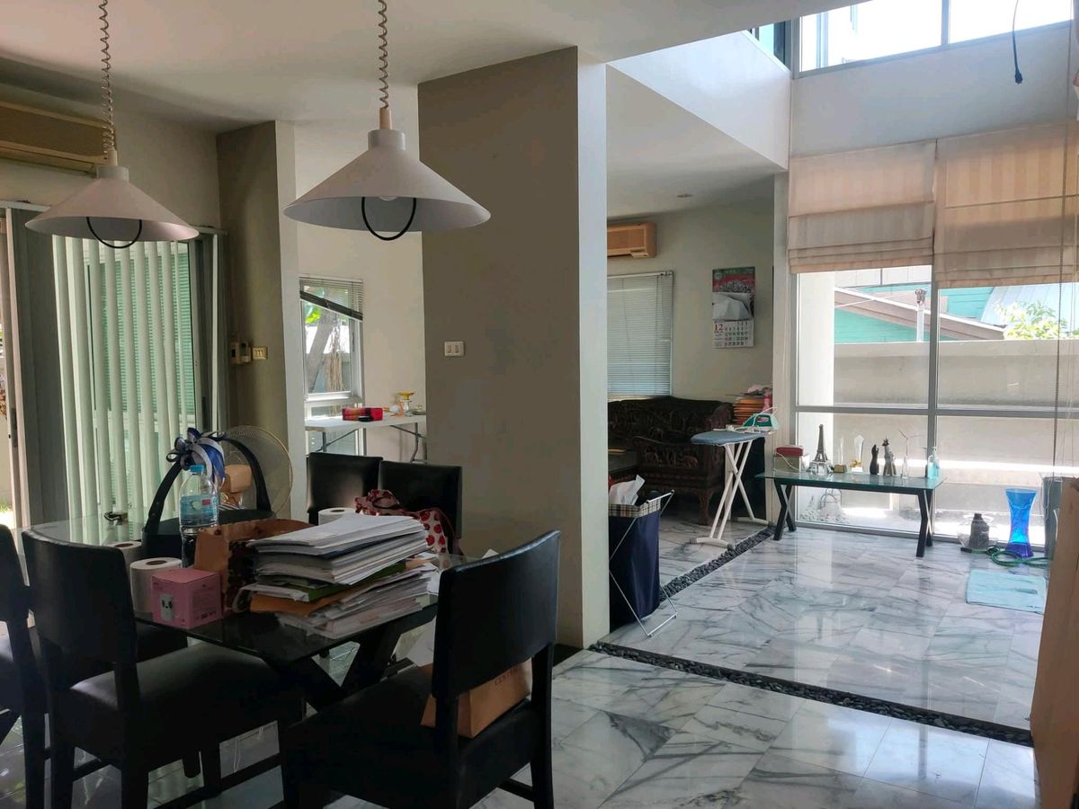 ขายบ้านปิ่นเกล้า จรัญสนิทวงศ์ : ขายถูก บ้านเดี่ยว จรัญ 12 ใกล้ MRT จรัญ 13  แบบเดินได้ ห่างแค่ 500 ม.