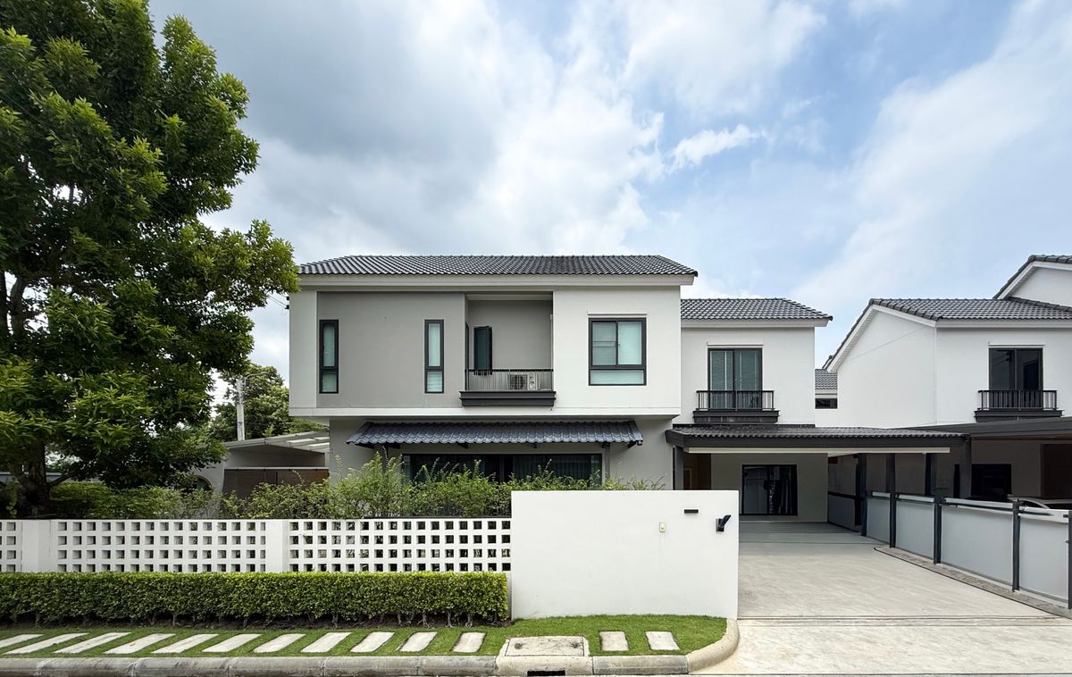 ให้เช่าบ้านสมุทรปราการ สำโรง : ให้เช่าบ้านหรู หลังมุม ม.พิมนารา ศรีนครินทร์-บางนา Japanese Style พร้อม furniture มีห้องนอนล่าง