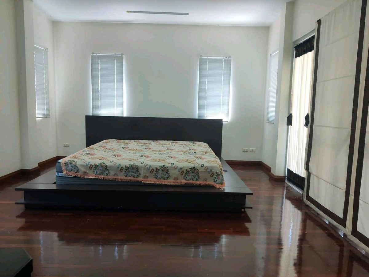 ขายบ้านปิ่นเกล้า จรัญสนิทวงศ์ : ขายถูก บ้านเดี่ยว จรัญ 12 ใกล้ MRT จรัญ 13  แบบเดินได้ ห่างแค่ 500 ม.