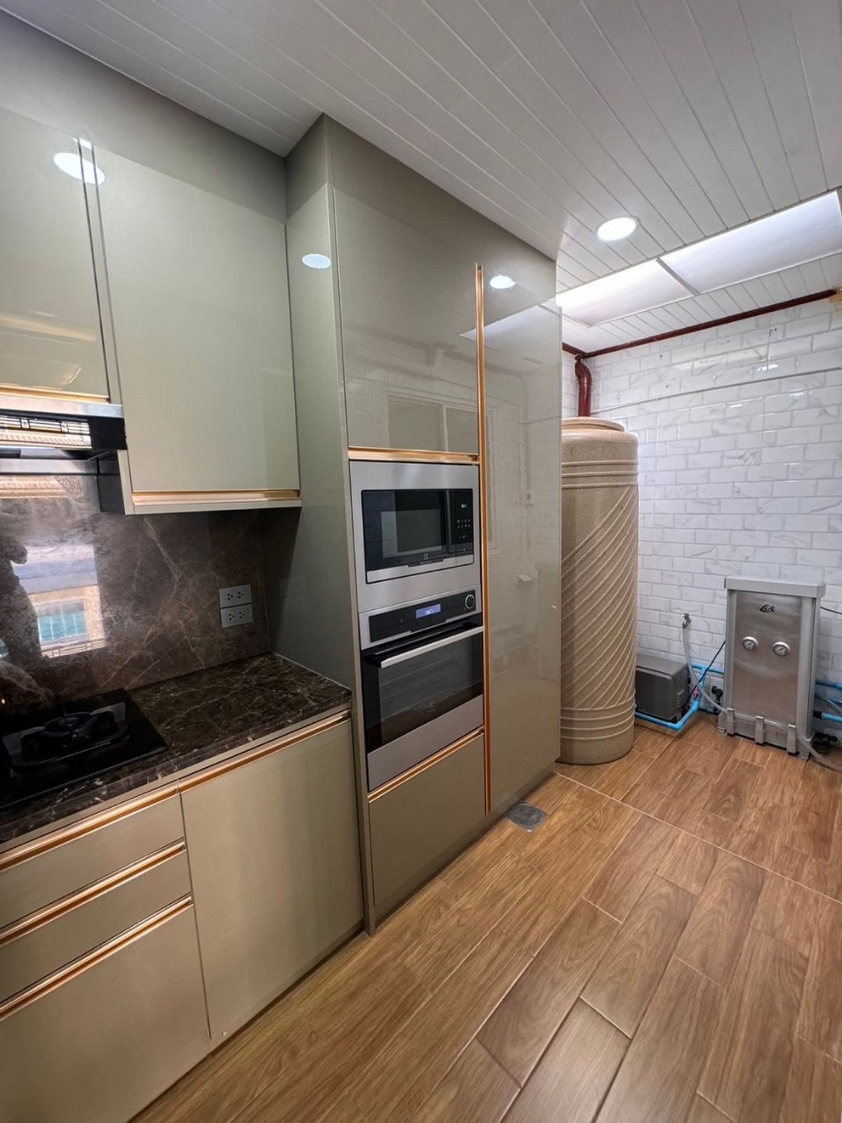 ขายทาวน์โฮมลาดกระบัง สุวรรณภูมิ : ขาย ทาวน์โฮม ใกล้ ถนน กรุงเทพกรีฑา พระราม9, Airport Link ลาดกระบัง ,สนามบินสุวรรณภูมิ