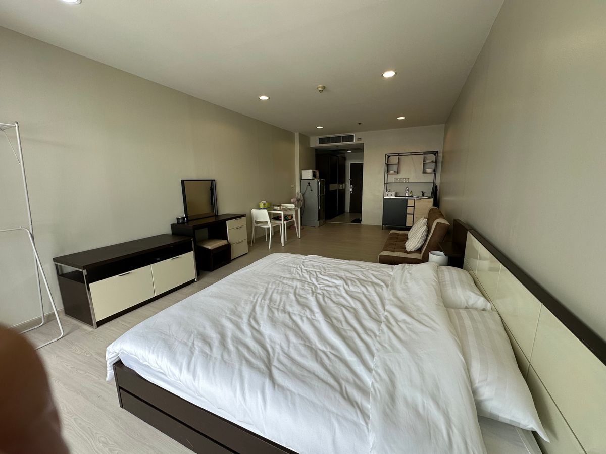 For RentCondoRatchathewi,Phayathai : Rent a condo The Platinum in the heart of Pratunam