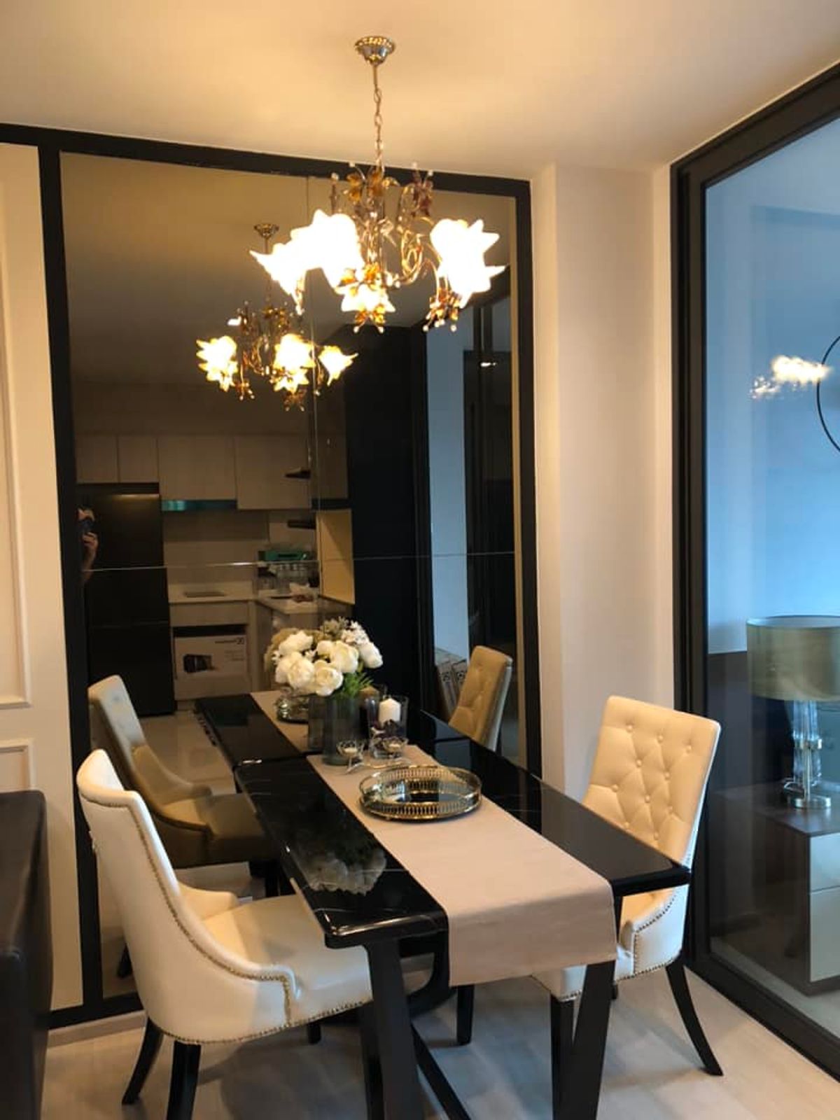 For RentCondoLadprao, Central Ladprao : The Crest Park Residences 📍2 The bedroom is rare. See the Chatuchak Park on the high class. Luxury condo in the middle of the five Ladprao 47 sq.w., only 50k ✨ • Interested contact 081-152-6154 AG