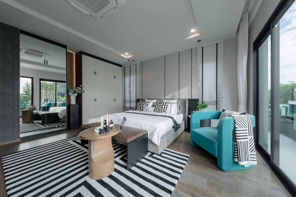 ขายบ้านพระราม 5 ราชพฤกษ์ บางกรวย : 📢👇บ้านเดี่ยวหรู สไตล์อังกฤษ ใกล้ตัวเมือง ในบรรยากาศเงียบสงบ แบบบ้าน LEICESTER HOME เหมาะสำหรับครอบครัวใหญ่ เดินทางสะดวก ใกล้ห้างสรรพสินค้า โรงเรียน โรงพยาบาล มากมาย*ภาพตกแต่งภายในเป็นภาพอ้างอิง*