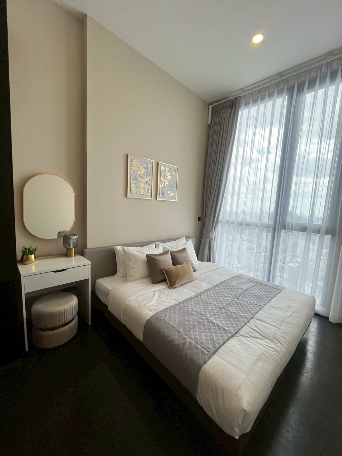 For RentCondoSukhumvit, Asoke, Thonglor : 🔥Ready to Move 🔥2 Bedrooms 📍Park Origin Thonglor