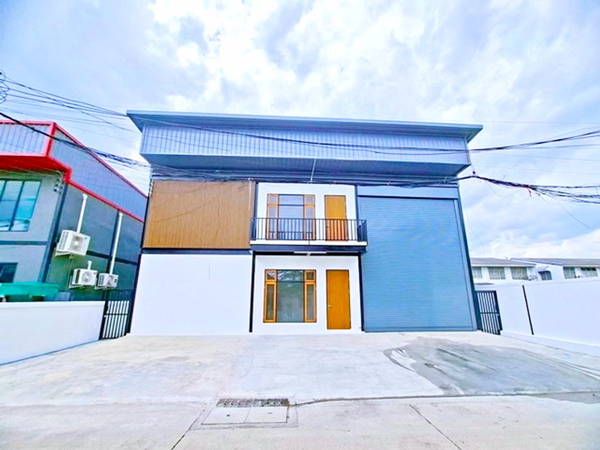 For RentWarehousePathum Thani,Rangsit, Thammasat : Lad Sawai Central Market 1 km. Lotus LamLukKa Khlong4 1.9km. Warehouse Stand Alone for rent